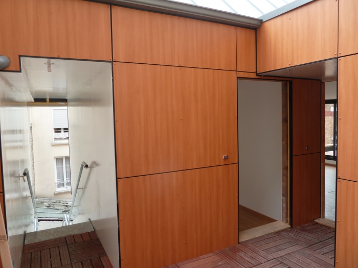 Trois maisons de ville, duplex et studio : accs duplex et studio