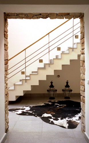 Une maison unifamiliale  Alger : escalier principal